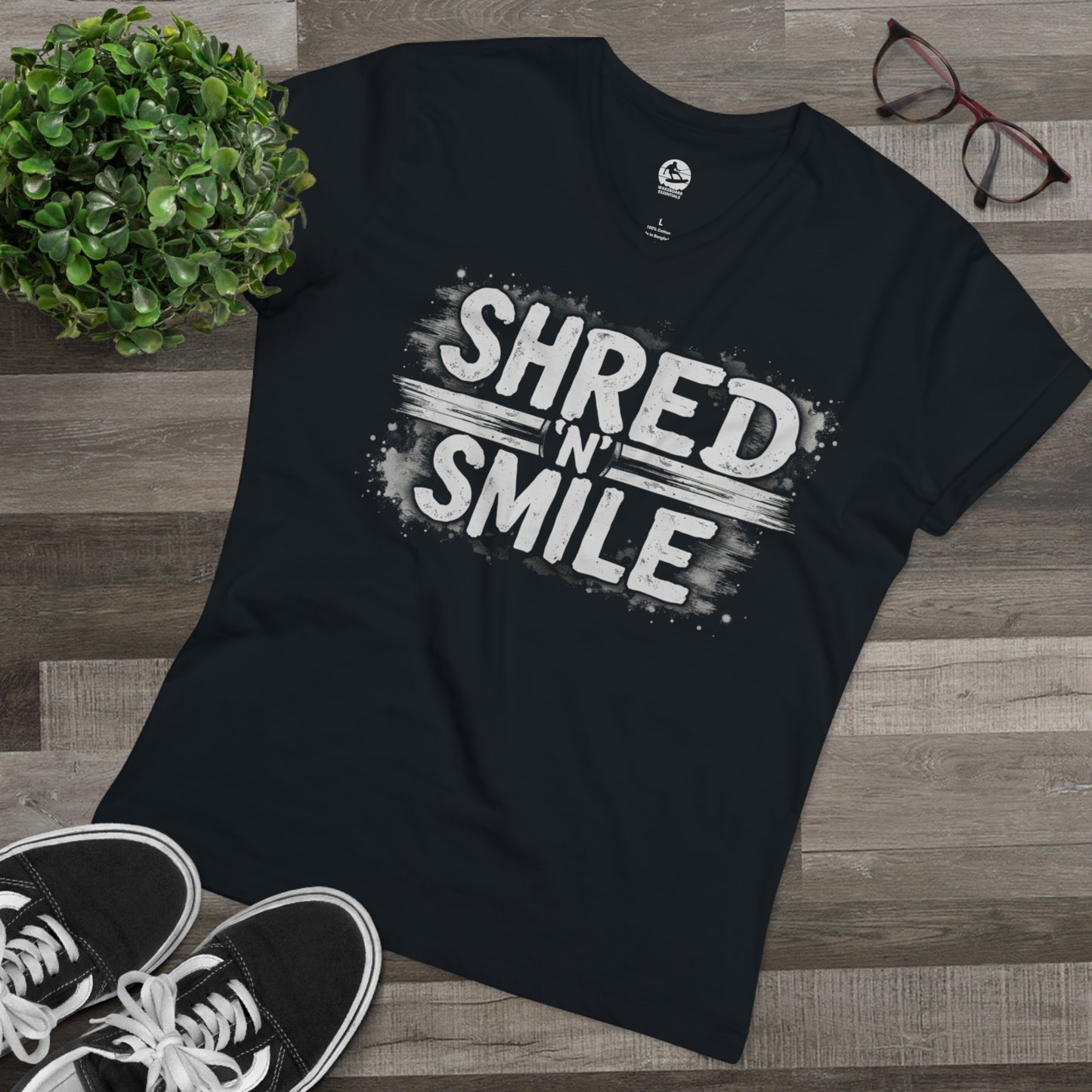 Premium Herren T-Shirt "SHRED 'N' SMILE"